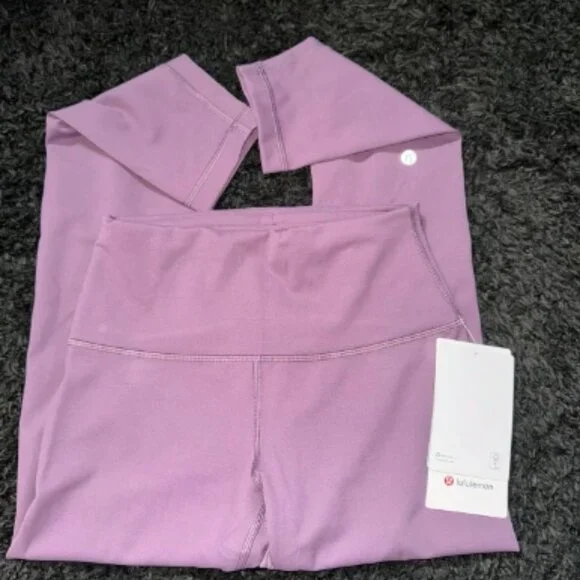 Lululemon Wunder Under Leggings - Picture 3 of 3